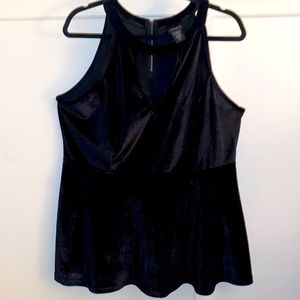 TORRID SZ. 2 - Black Velvet-feel Sleeveless Top, Key-hole neckline, Zipper back